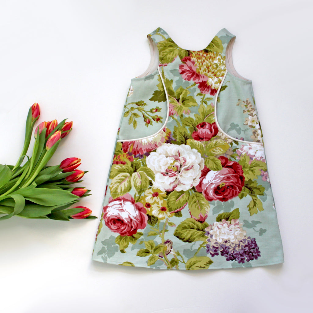 Rose Bouquet Pocket Dress